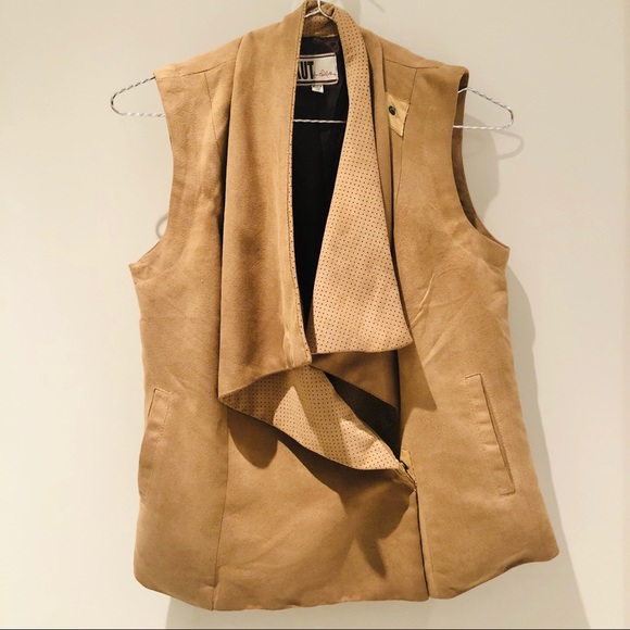Kut from the Kloth xSmall faux Suede draping Vest - Picture 3 of 7